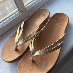 Reef Gold Tan Sandals with Cushioned Footbed
